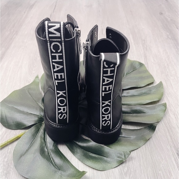 Michael Kors Haskell combat boots✨brand new - Picture 3 of 6